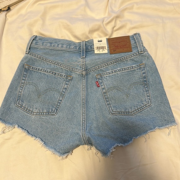 *NWT* Levi’s 501® HIGH RISE WOMEN'S SHORTS - Picture 4 of 5